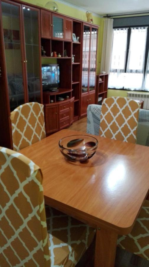 Ferienwohnung Amplio Loft Con Plaza De Garaje Onís Zimmer foto